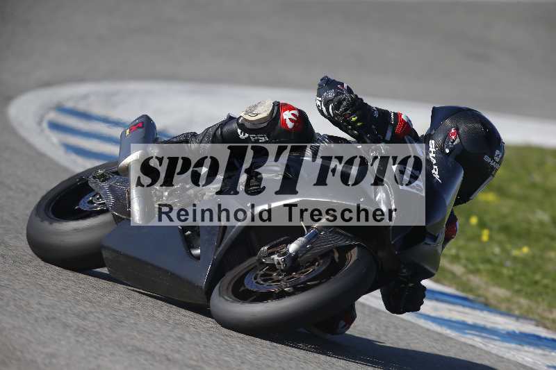 /Archiv-2024/01 26.-28.01.2024 Moto Center Thun Jerez/Gruppe schwarz-black/43